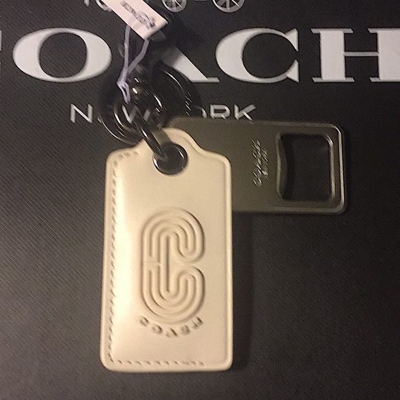 (UNISEX) COACH BOTTLE OPENER KEY FOB / KEYCHAIN - Picture 3 of 11